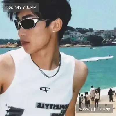冯崧余